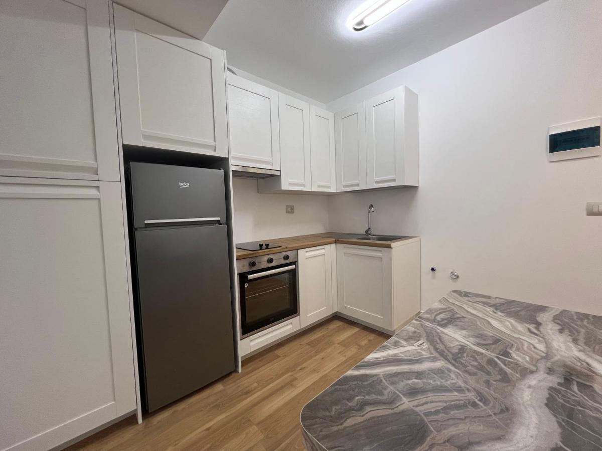 Lana Studio Apartament *